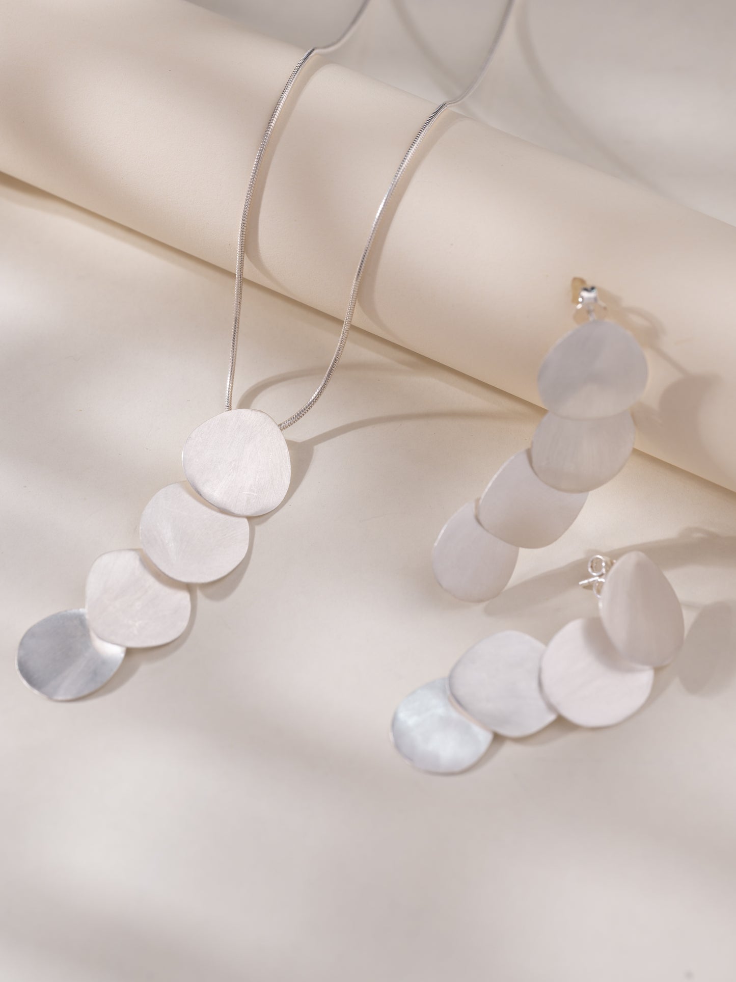 Samaya Silver Pendant Set