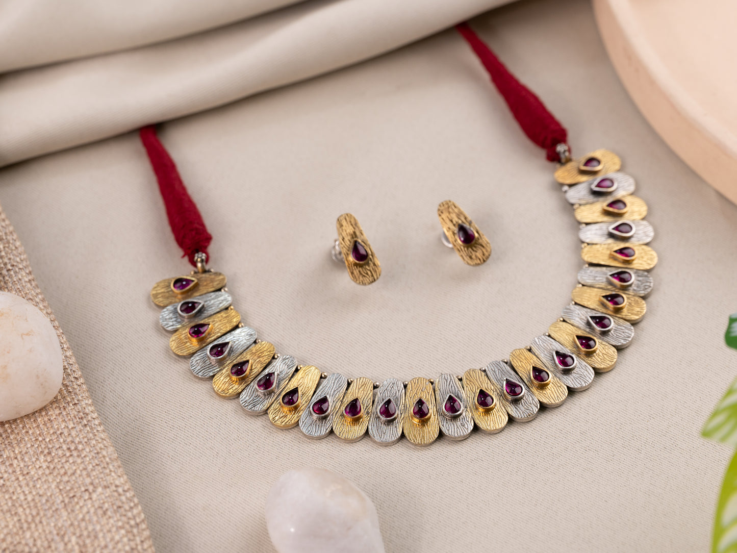 Vasudha Two-Tone Necklace Set