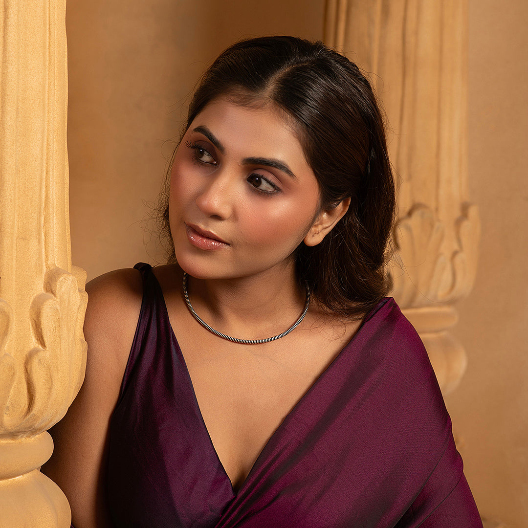 Veda Hasuli – Antique Silver