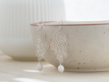 Inaya Pearl Earrings