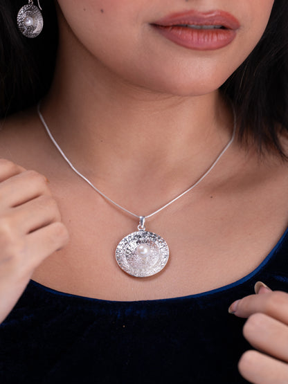 Tvesha Silver Pendant Set