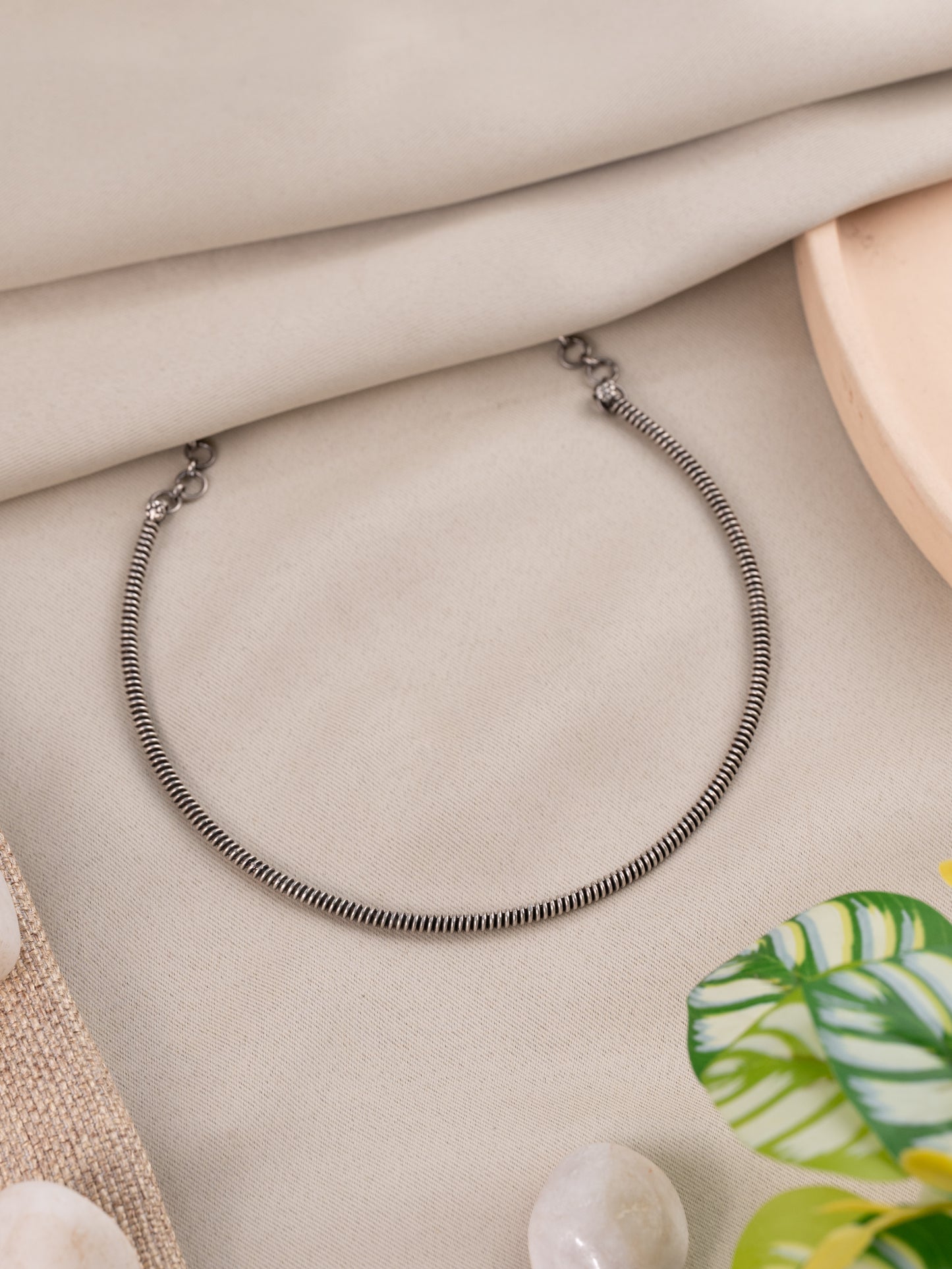Veda Hasuli – Antique Silver