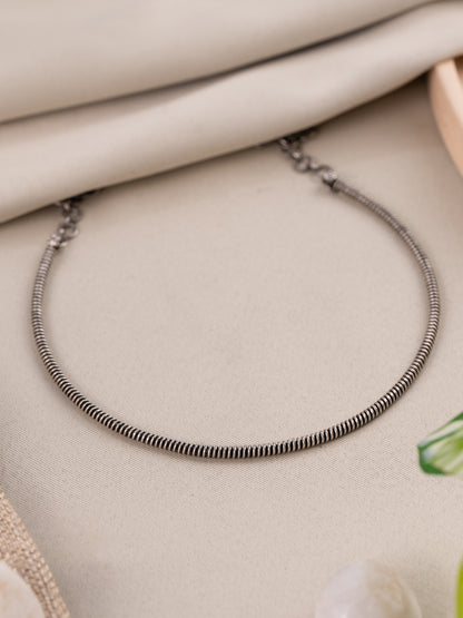 Veda Hasuli – Antique Silver