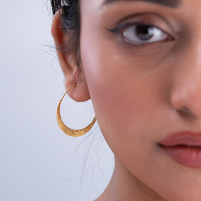 Sara Gold-Polish Hoops